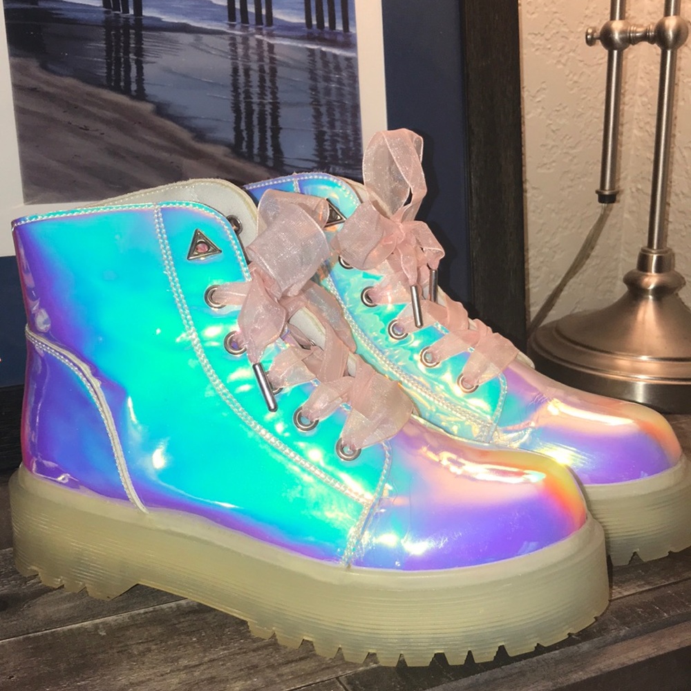 Holographic / Iridescent YRU Platform Boots
